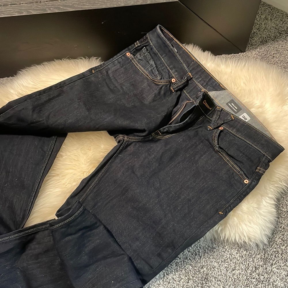 Volcom men’s jeans never worn 32
